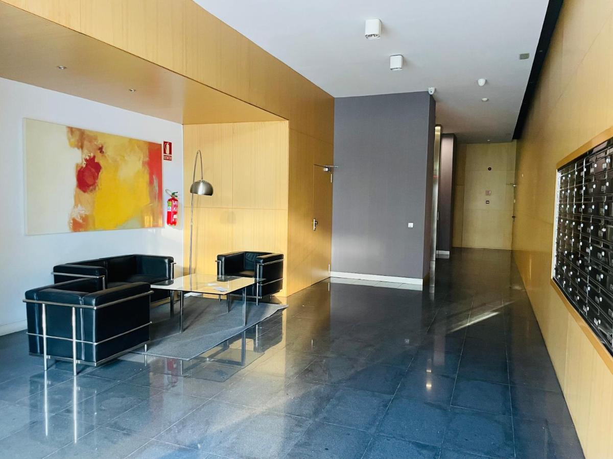 Fira De Barcelona City View Apartment With Garage Parking Оспиталет-де-Льобрегат Экстерьер фото