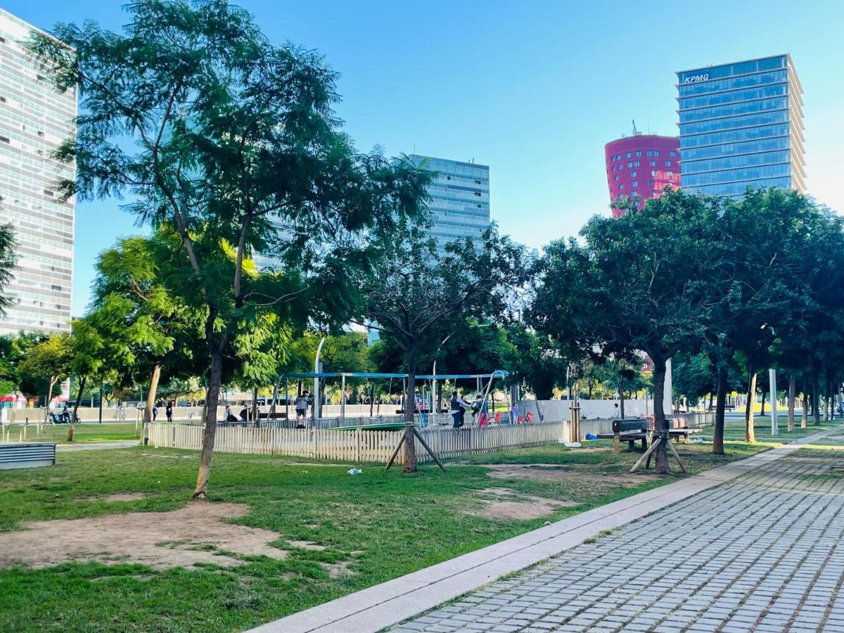 Fira De Barcelona City View Apartment With Garage Parking Оспиталет-де-Льобрегат Экстерьер фото